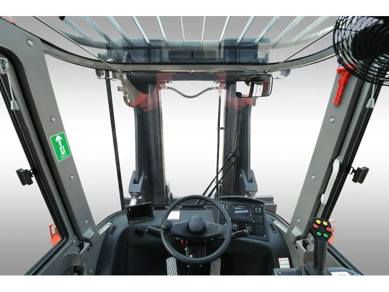 Chariot élévateur thermique 4 roues G2 IC / 12-46t